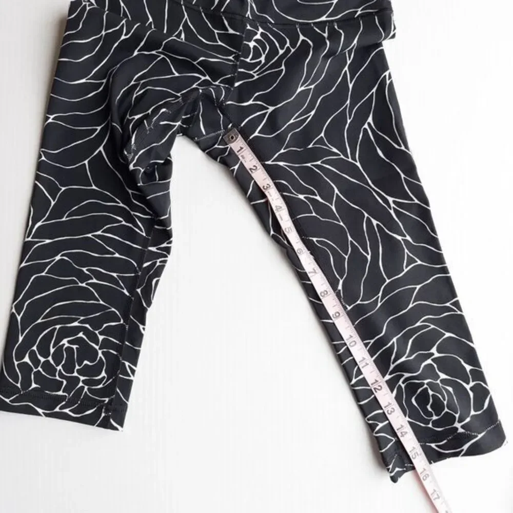 Lululemon Wunder Under Hi Rise 1/2 Tight Womens 4 Rose Alpine White Black W6AGFS